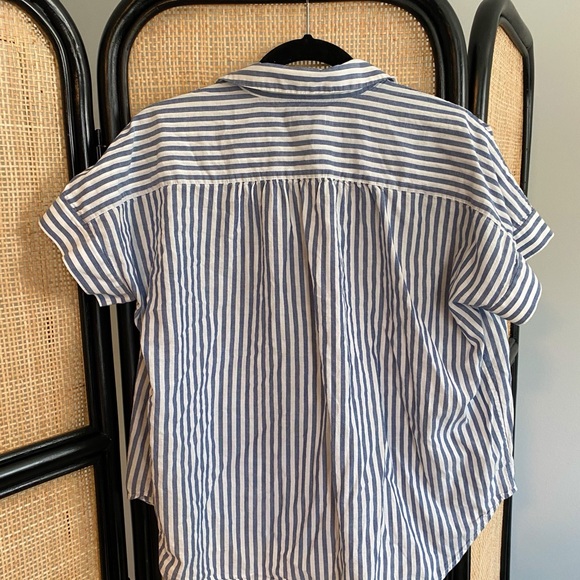 Everlane Navy and White Striped Shirt with Label - Picture 2 of 3